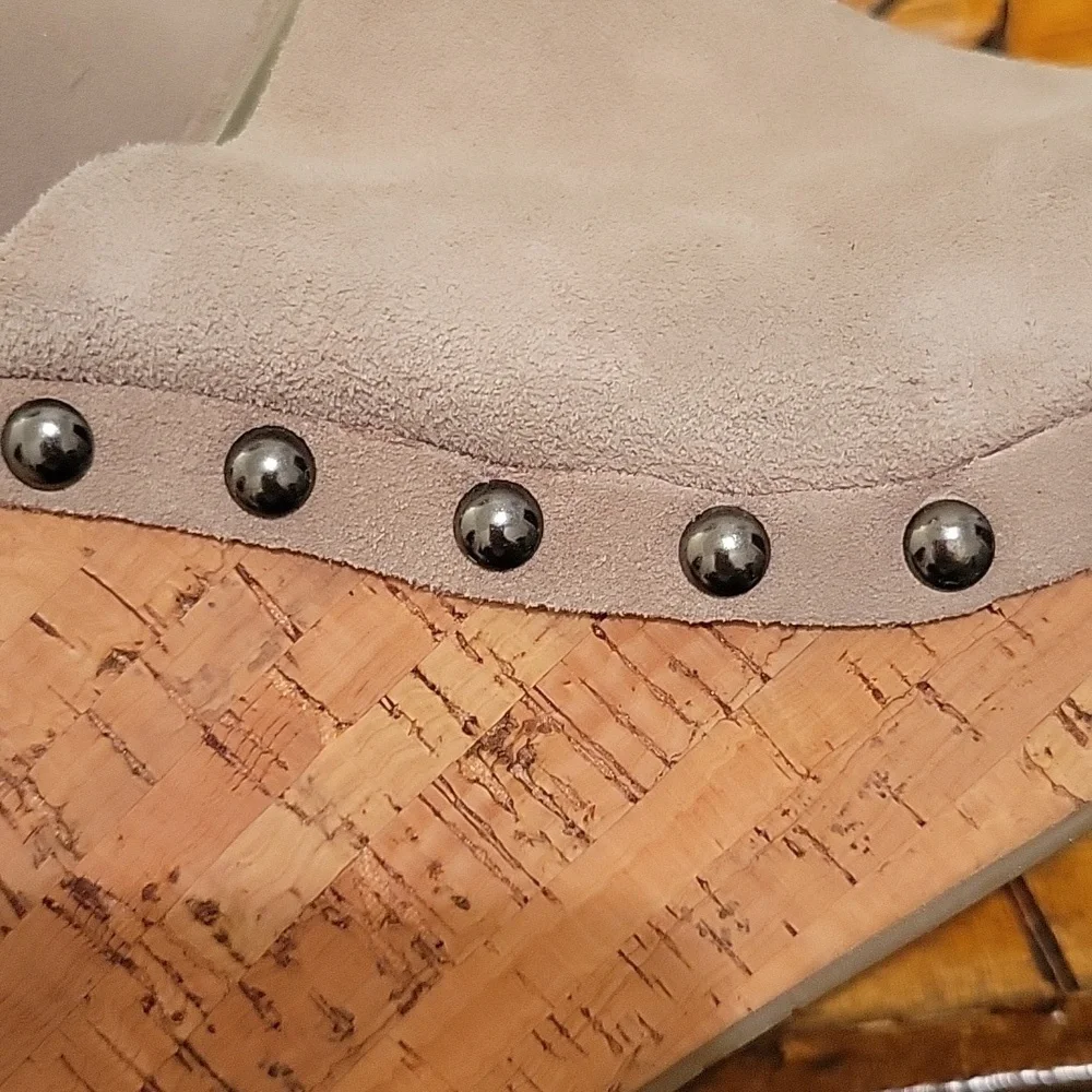 Marc‎ Fisher suede platform wedge sandals